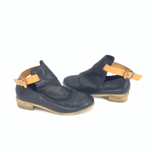 Urban Outfitters Shoes - Urban Outfitters Ecote Booties Black Boots Size 7
